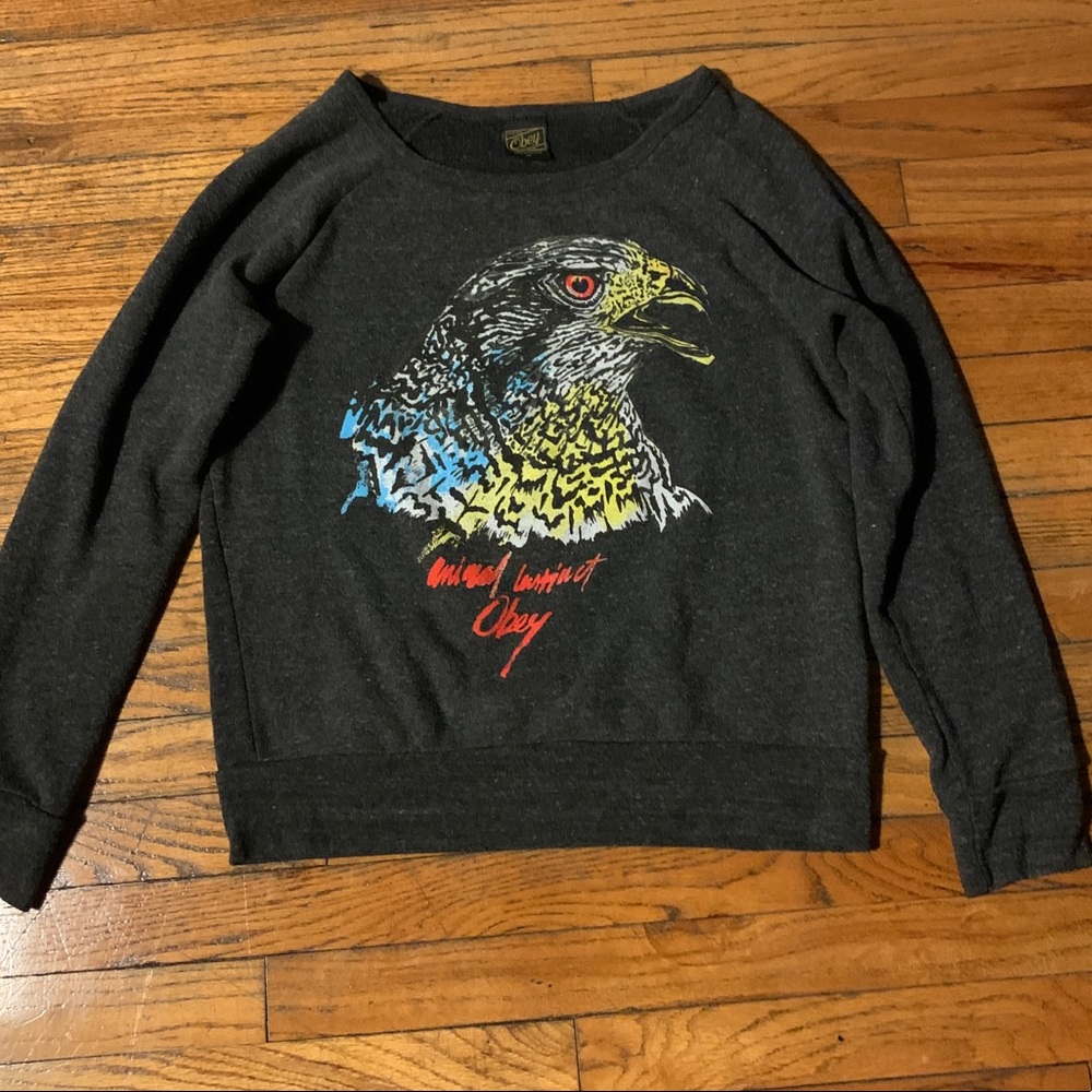 Women’s XS Obey sweater